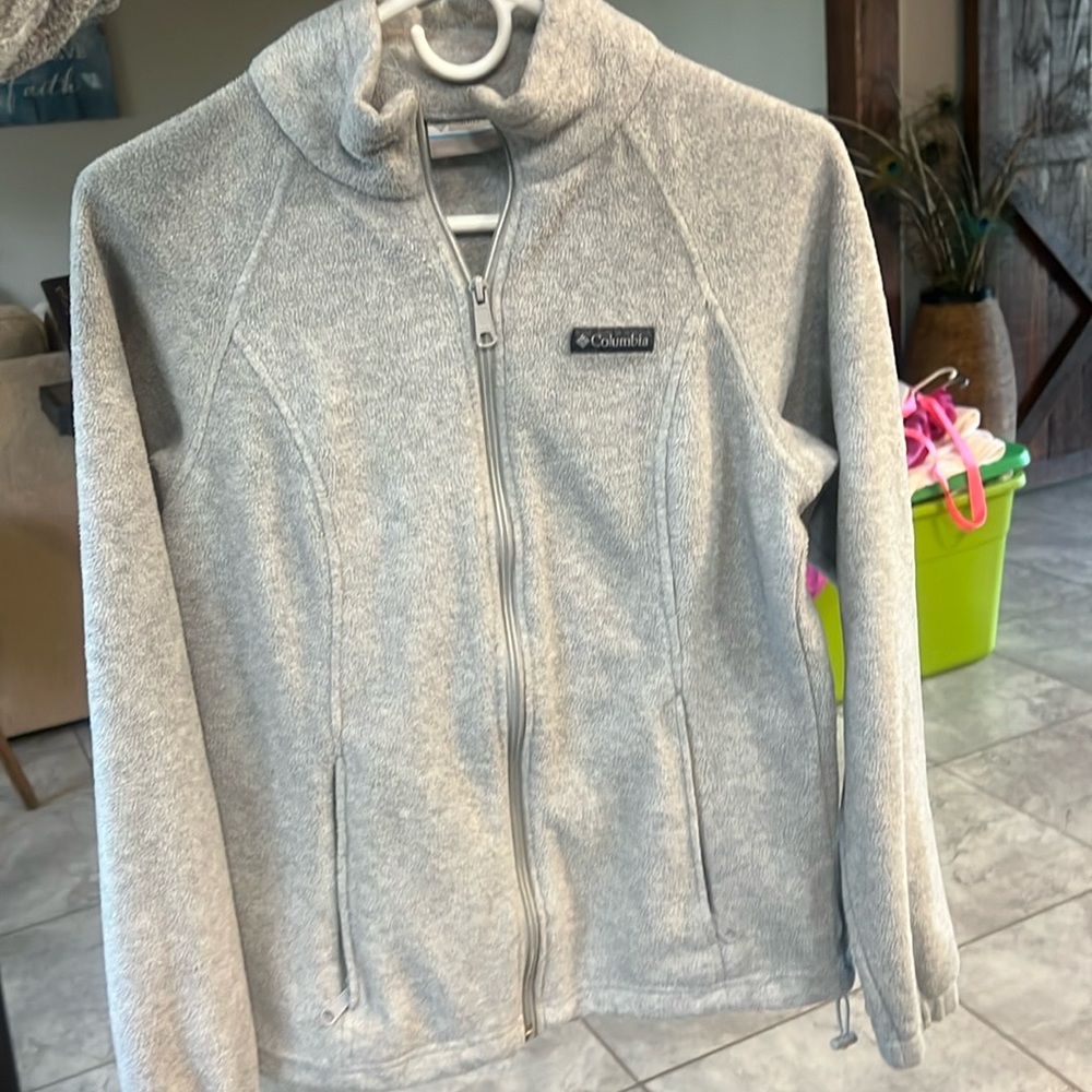 Columbia, women’s fleece jacket